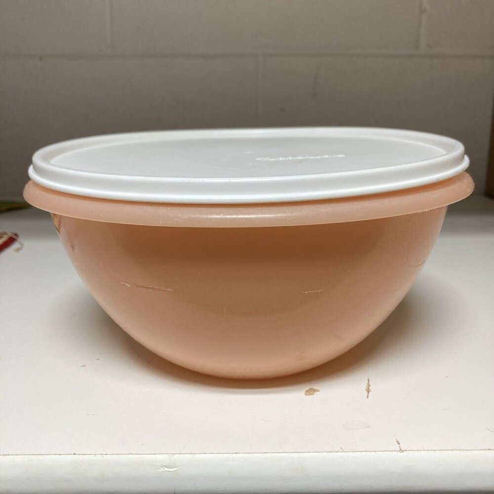 VTG Tupperware Pastel Peach Wonderlier Harvest Nesting Bowl #236 with White Lid